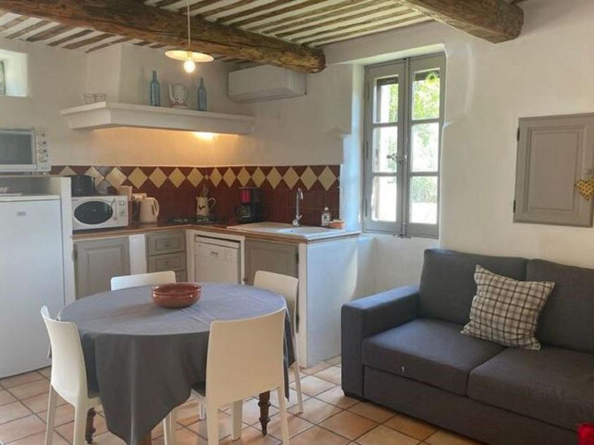Stylish House With Heated Pool In Lacoste ラコステ エクステリア 写真